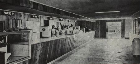 US-23 Drive-In Theater - SNACK BAR IN ACTION - PHOTO FROM RG